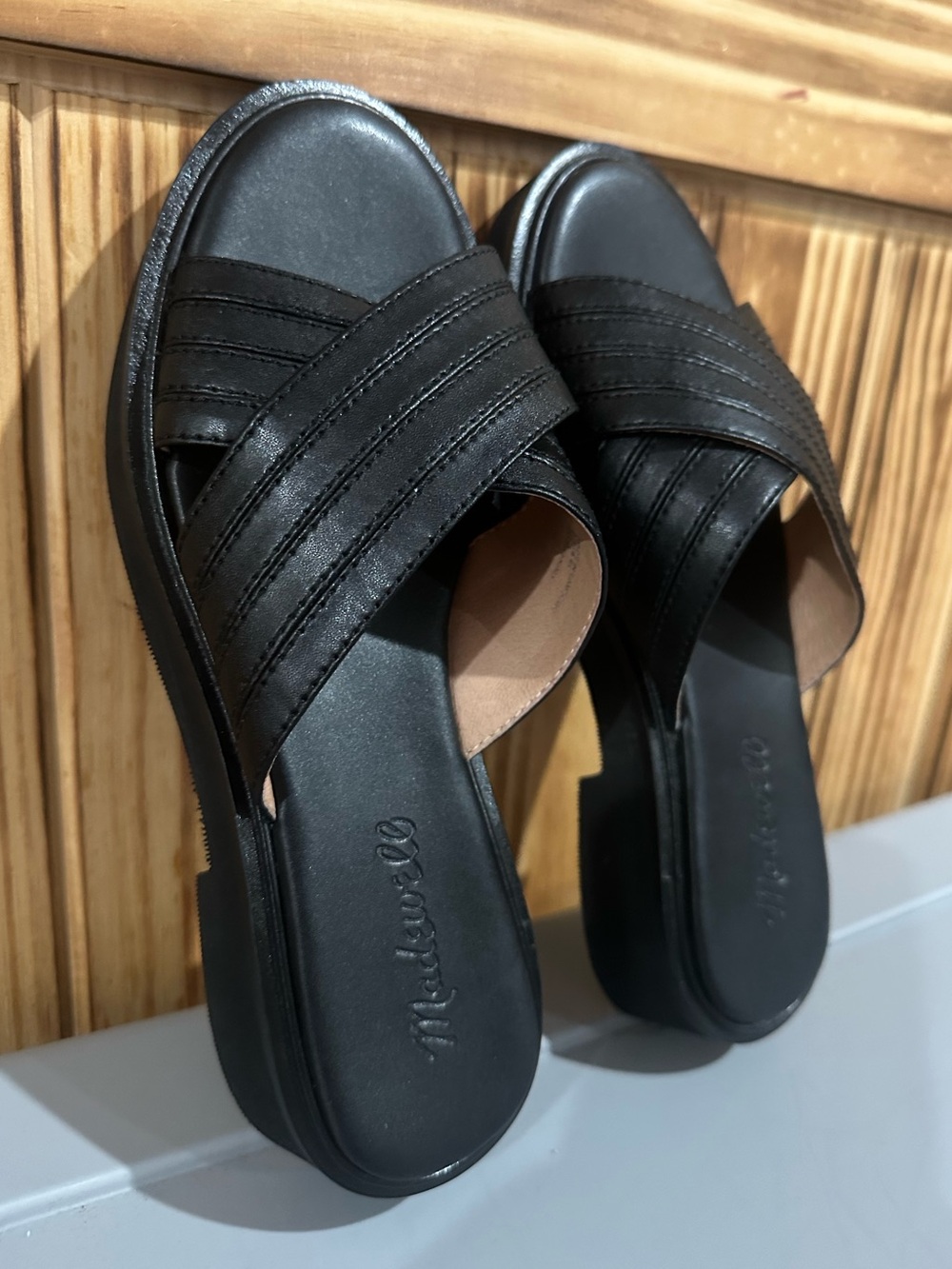 ! Madewell The Alina Platform Black Crisscross Leather Slide Sandals size 6.5